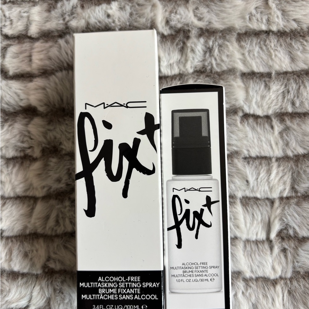MAC Cosmetics Fix+ Multitasking Setting Spray Bundle